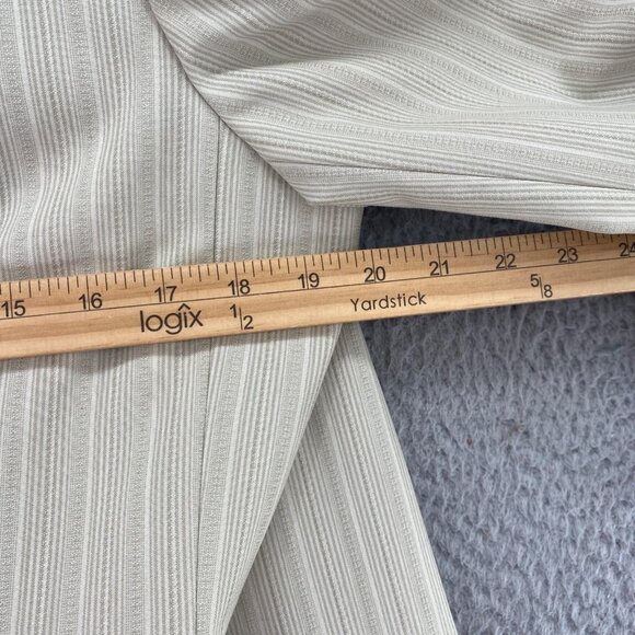 Tahari Suit Set Womens 12 Beige Pin Stripe Peak Lapel Pockets Office Career Work - Picture 8 of 16